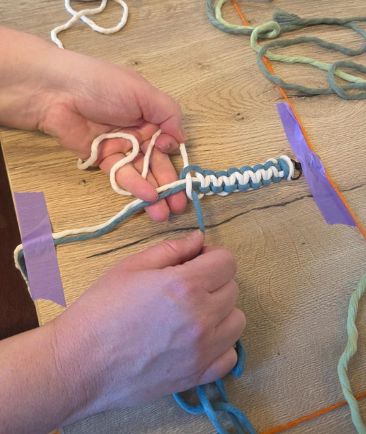 Macramé voor beginners – je eerste wandkleed maken