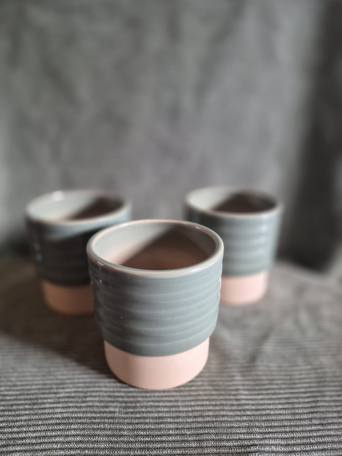 Keramieke potje zwart/ eucalyptus/ roze/ wit